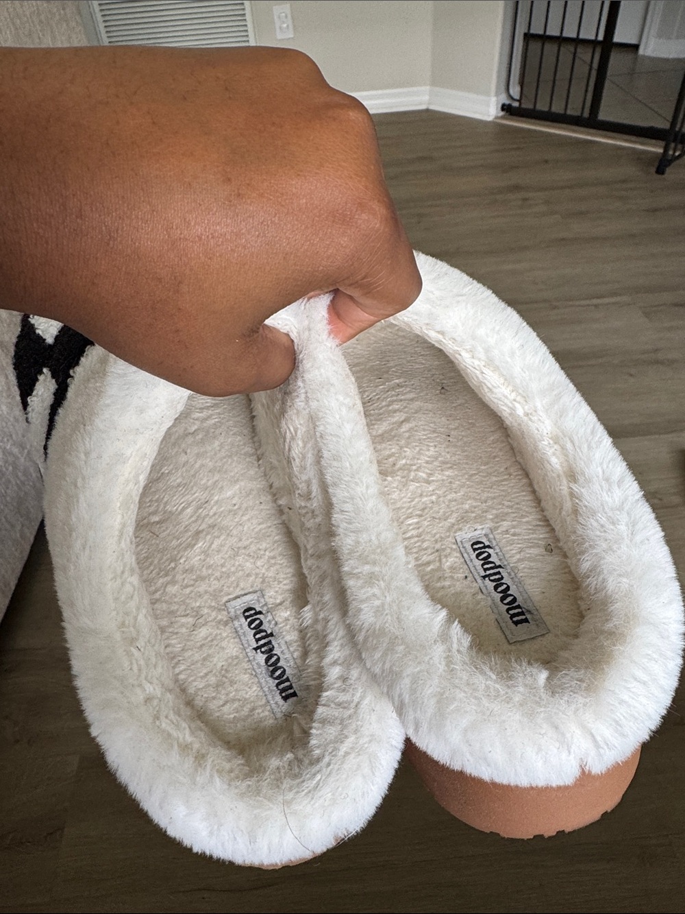 Smiley Face Platform Slippers 😊💗✨ - Picture 3 of 4